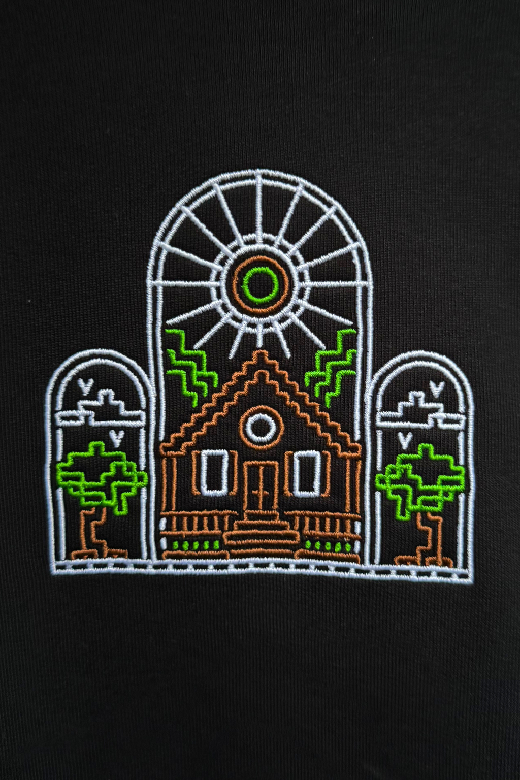 VILLAGER'S HOUSE HOODIE