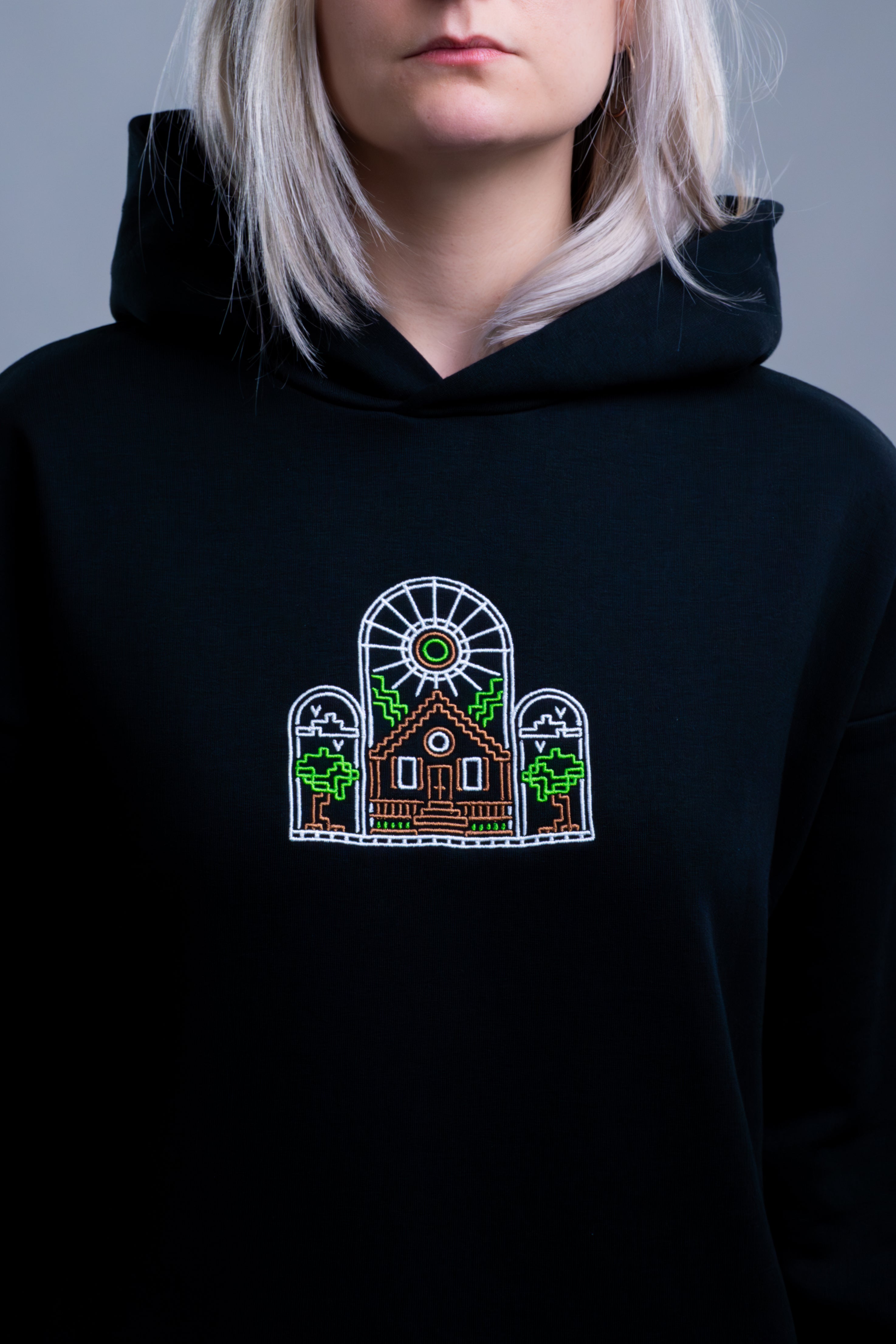 VILLAGER'S HOUSE HOODIE